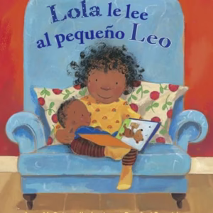 Lola le lee al pequeno Leo (Leo Can!)